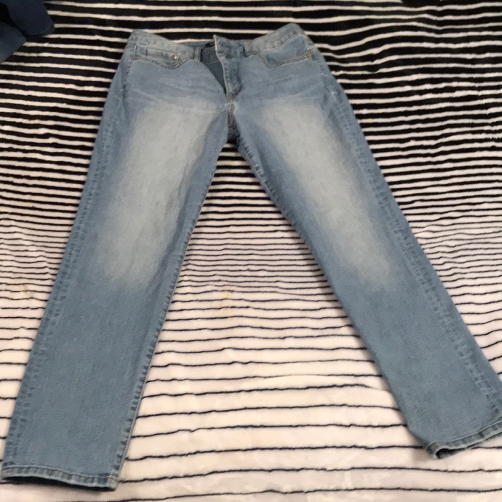 Bandolino boyfriend jeans. Size 10. Inseam 28